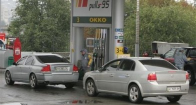 Цены на бензин в Украине сегодня, цены на бензин падают, сокращение цен на бензин.