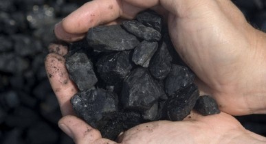 Уголь, топить углём, вместо газа-уголь.
