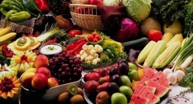 Овощи и фрукты, продажа овощей и фруктов.