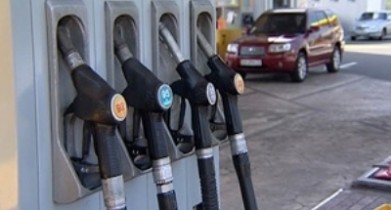 Цена на бензин, бензин дешевеет, бензин в Украине.