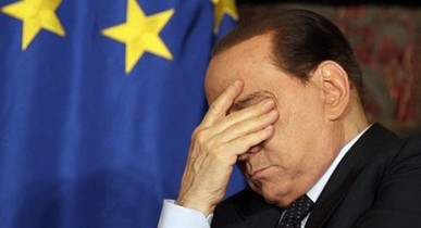Перед Сильвио Берлускони стоят нелегкие задачи, Сильвио Берлускони, политическое бездействие.