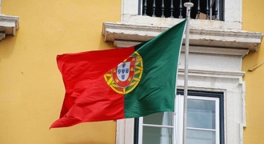 Инвесторы проигнорировали снижение рейтинга Португалии
