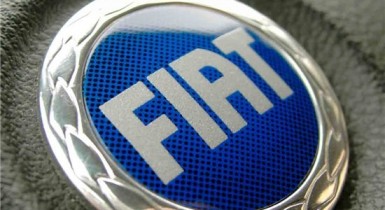 Fiat, логотип Fiat, Fiat приобрела еще 5% акций Chrysler.