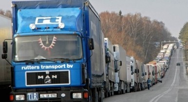 Депутаты хотят отменить таможенные пошлины за ввозимые в Украину транспортные средства