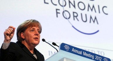 Канцлер ФРГ Ангела Меркель в Давосе, Меркель высказалась против увеличения кредитного потенциала ESM.