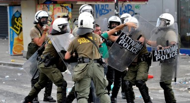 Протесты, массовые протесты, демонстрации, протесты в Греции.