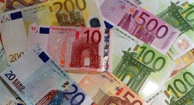 Инвестирование в евро, аналитики не советуют инвестировать в наличные евро, евро валюта.