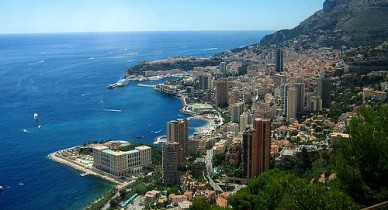 Названы города с самим дорогим в мире жильем, Монако.