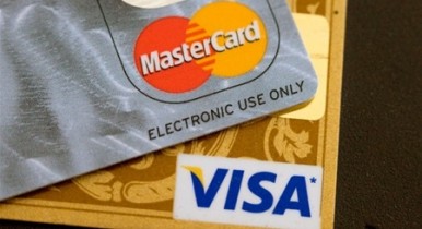 Visa и MasterCard, Visa и MasterCard подверглись атаке.