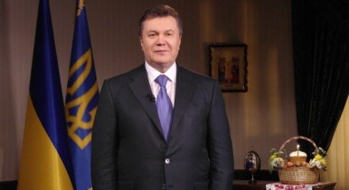 Президент Украины Виктор Янукович поздравил граждан Украины с наступающей Пасхой.