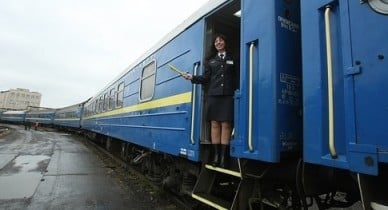 Теперь украинцы могут купить билет на поезд через интернет.