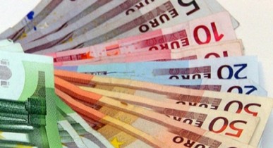 НБУ скупает евро, евро, Нацбанк закупает нестабильную евровалюту.
