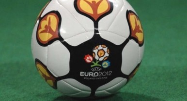 Президент Франции не приедет на Евро-2012.