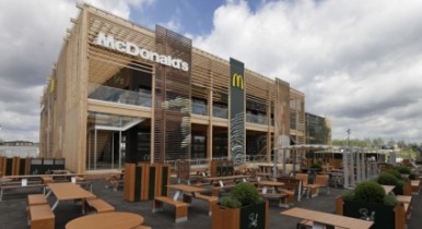Открыт самый большой в мире McDonald’s.