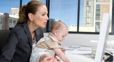Почему работодатели боятся молодых мам.