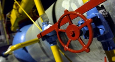 «Газпром» требует от Украины закупить газ на зиму.