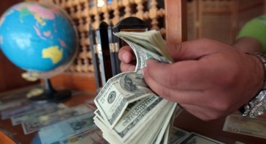 В Украине «лежит» 10% всех долларовых банкнот мира.