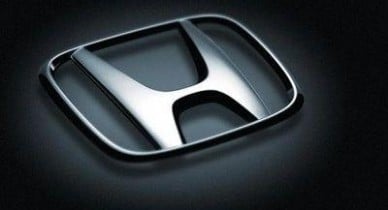 Honda подключит автомобили к Twitter и Facebook, Honda.