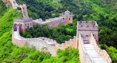 В Китае обрушилась часть Великой стены.