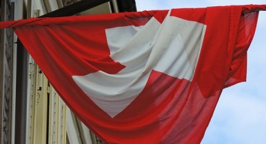 Швейцария сменит валюту, гимн и границы кантонов