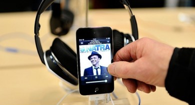 Apple запустила iTunes Store в Украине.