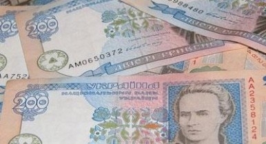 Нацбанк может установить предельный размер расчетов наличными для физлиц от 150 тыс. гривен