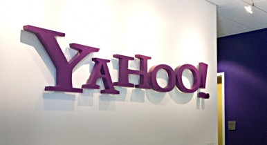 Yahoo увеличила годовую прибыль почти в четыре раза.