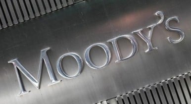 Риски замедления роста мировой экономики с конца 2012 года снизились — Moody's
