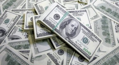 В феврале Украина выплатила МВФ более 600 млн долларов долгов