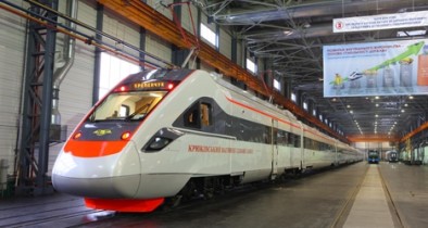 В Украине будут ездить 10 поездов Крюковского завода.
