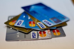 Продолжится ли рост числа платежных карт?