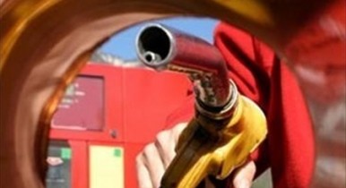 Украина вдвое сократила производство бензина.