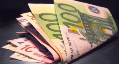 Более 75% чехов выступают против введения евро — опрос