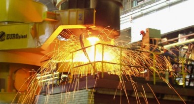 Китай наполнил мировой рынок сталью.