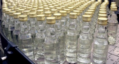 Производство водки в Украине в январе-апреле сократилось более чем на 15%.