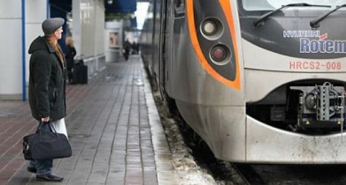 Загруженность украинских пассажирских поездов составляет более 75%.
