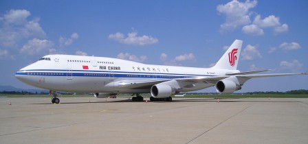 Air China летает уже с интернетом.