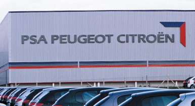Продажи Peugeot Citroen рухнули на 10%.