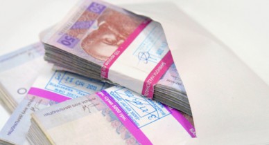 Арбузов поручил министерствам ликвидировать задолженность по зарплатам до 2014 года.