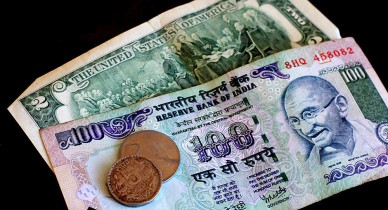 Центробанк Индии добился небольшого укрепления рупии.