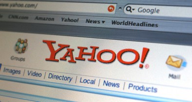 Акции Yahoo подскочили почти вдвое.