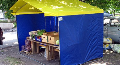 В Киеве хотят запретить летнюю торговлю из временных палаток.