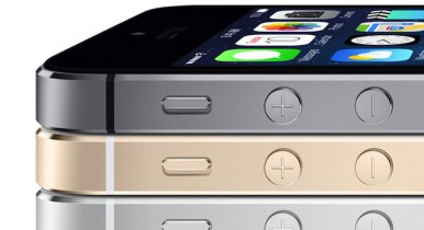 В мире возник дефицит новых iPhone 5S.