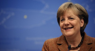 Партия Меркель празднует победу на выборах в Германии.