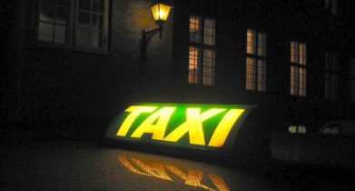 Рада в октябре рассмотрит законопроекты о такси и автомобильном транспорте.