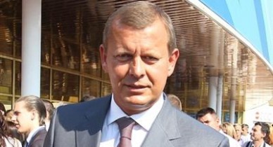 АКМУ разрешил Сергею Клюеву приобрести «Танталит» с активами в Межигорье.