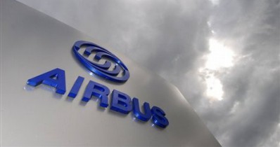 Airbus опередил Boeing по заказам новых самолетов.