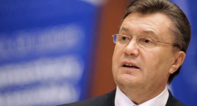Янукович едет в Минск на консультации с членами ТC.