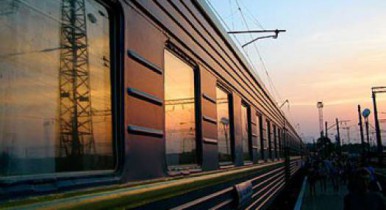 «Укрзализныця» с 2014 года будет развивать ускоренное ночное движение поездов.