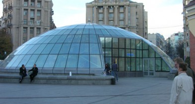 Киевэнерго отключит свет в столичном ТЦ «Глобус» из-за долгов.